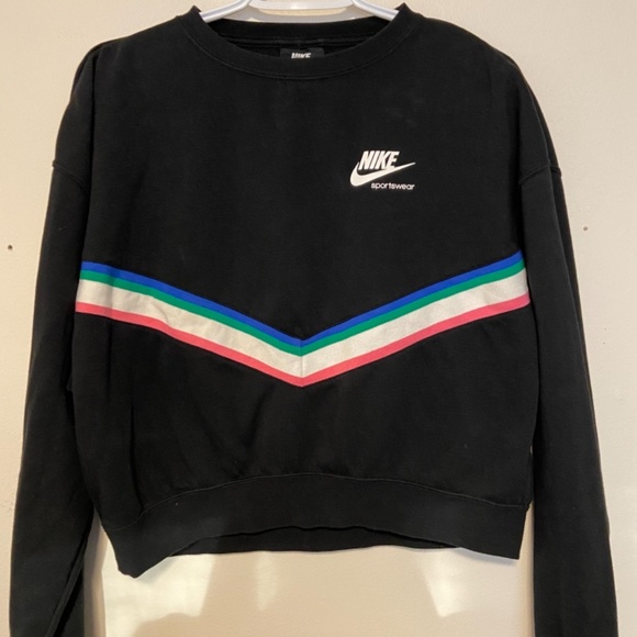Nike Heritage Cropped Sweater - Picture 4 of 4